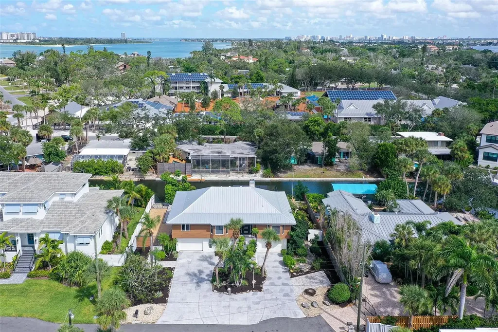 521 Cummings Street Sarasota FL 34242