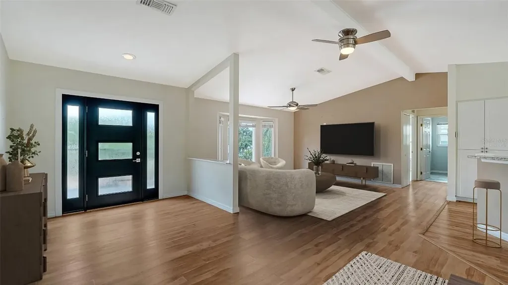 521 Cummings Street Sarasota FL 34242