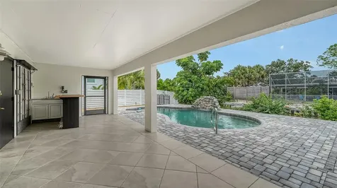 521 Cummings Street Sarasota FL 34242
