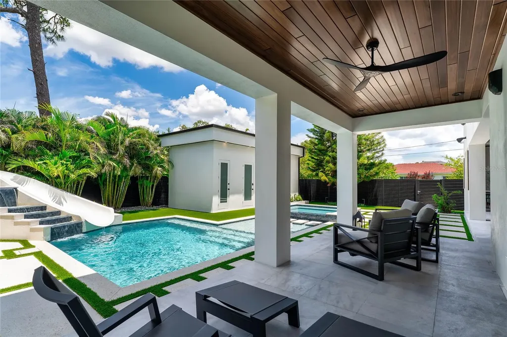 5002 W Poe Avenue Tampa FL 33629
