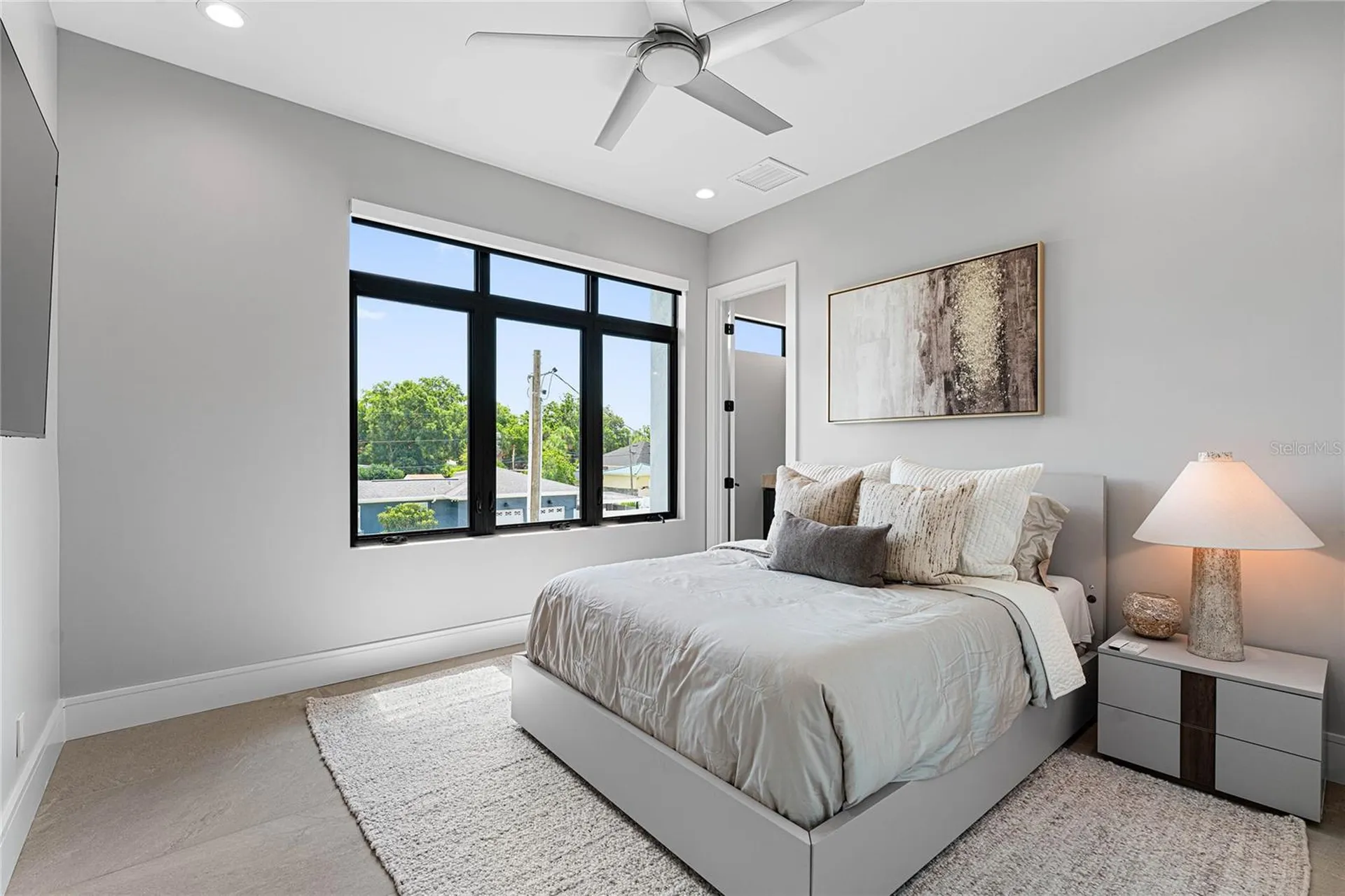 5002 W Poe Avenue Tampa FL 33629