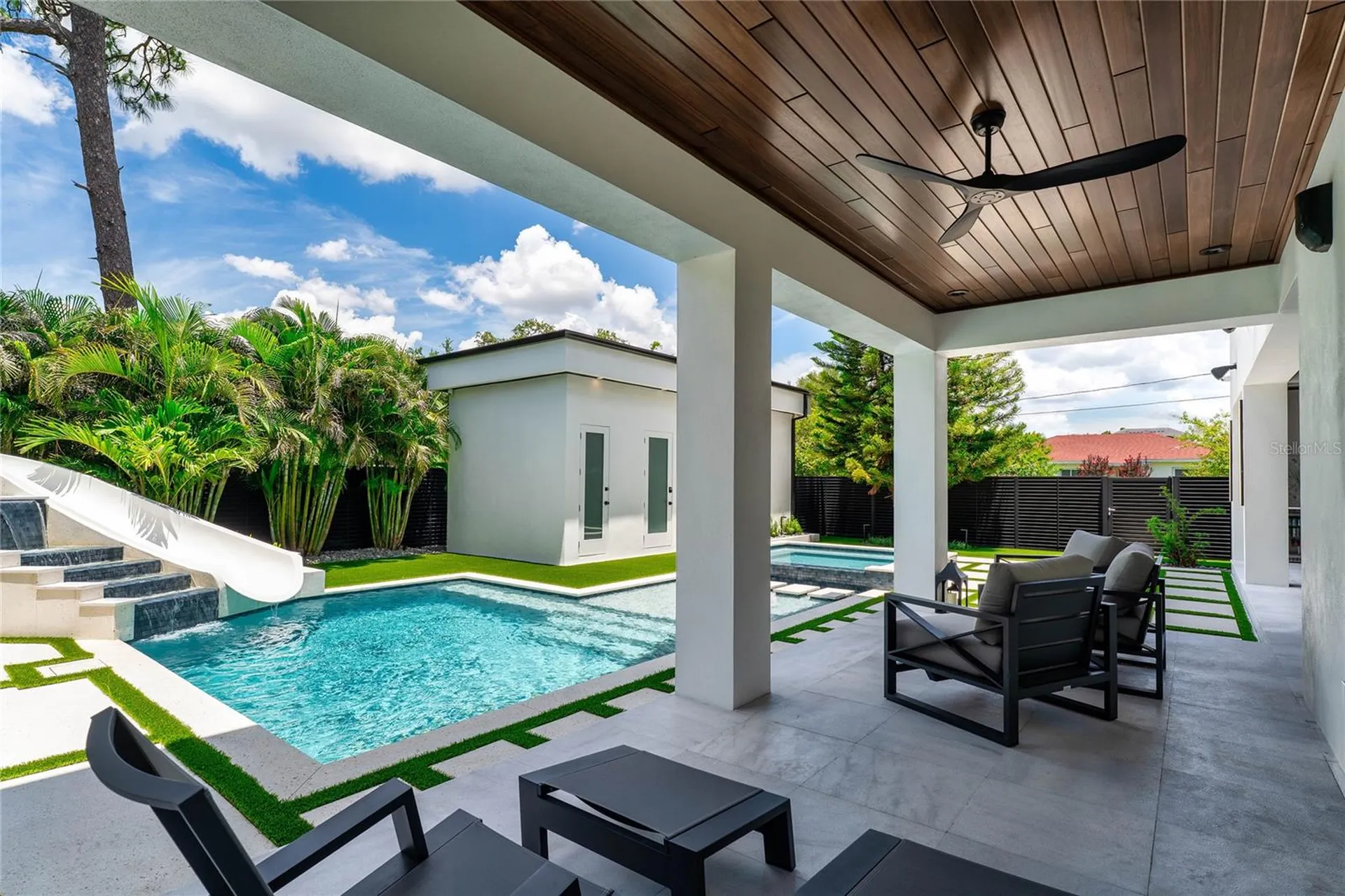 5002 W Poe Avenue Tampa FL 33629