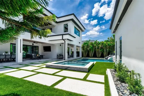 5002 W Poe Avenue Tampa FL 33629