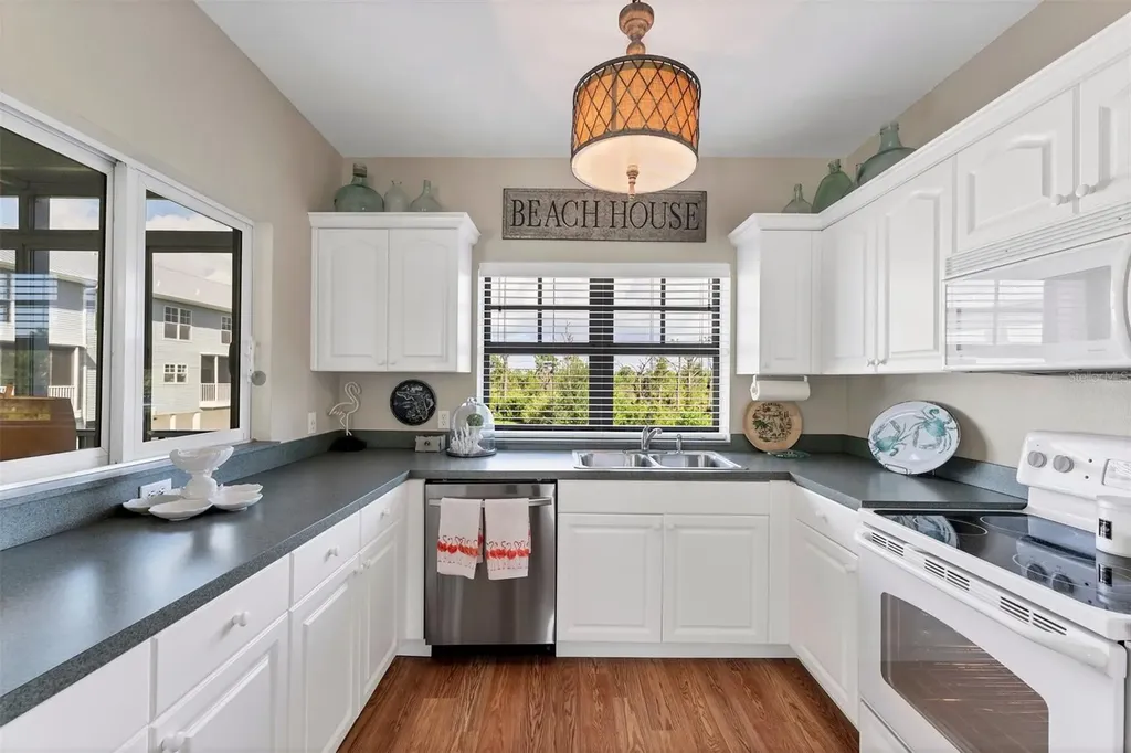 3927 Cape Haze Drive Rotonda West FL 33947