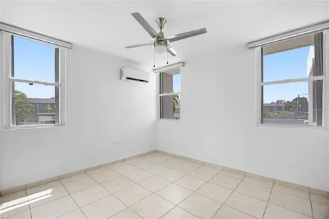 P-25 Delfin Street Dorado PR 00646