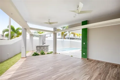 P-25 Delfin Street Dorado PR 00646