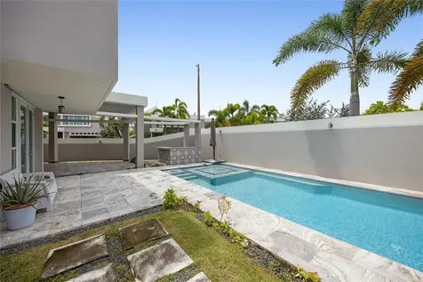 P-25 Delfin Street Dorado PR 00646