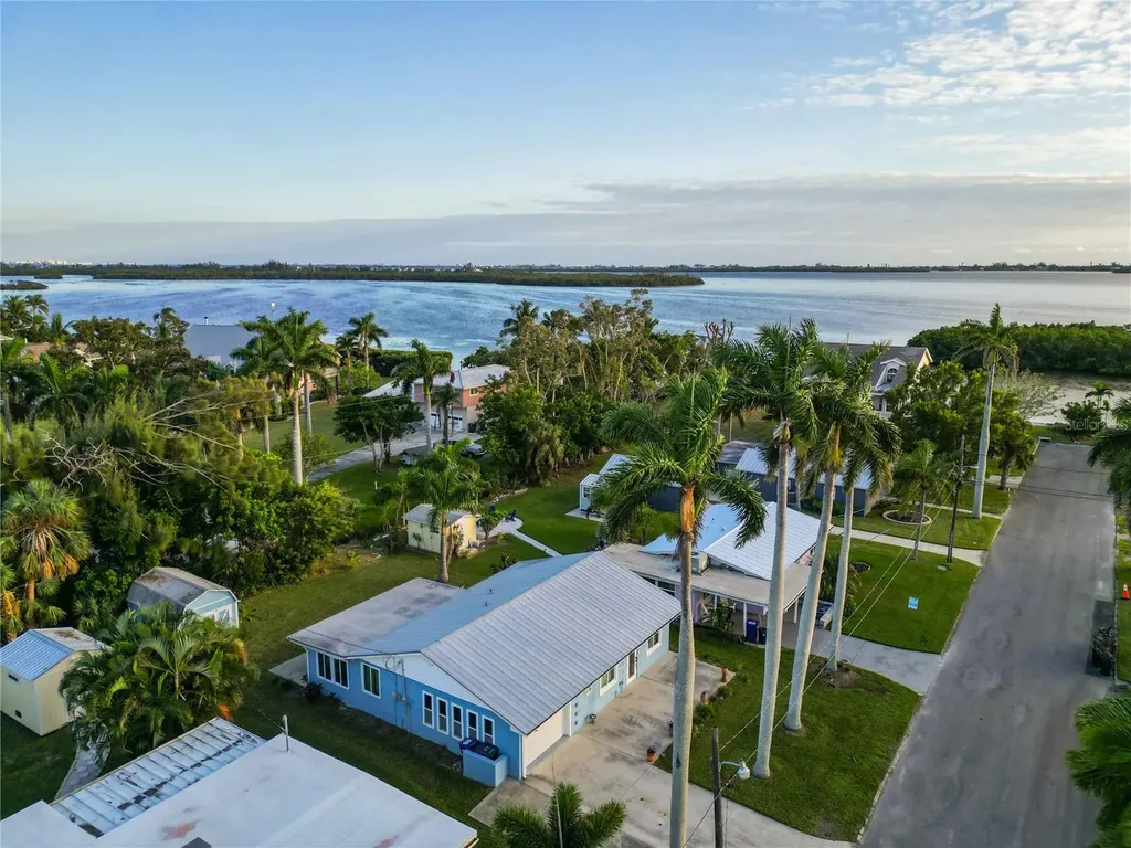 4603 103rd Street W Bradenton FL 34210