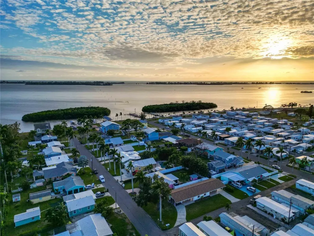 4603 103rd Street W Bradenton FL 34210