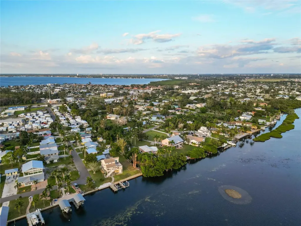 4603 103rd Street W Bradenton FL 34210