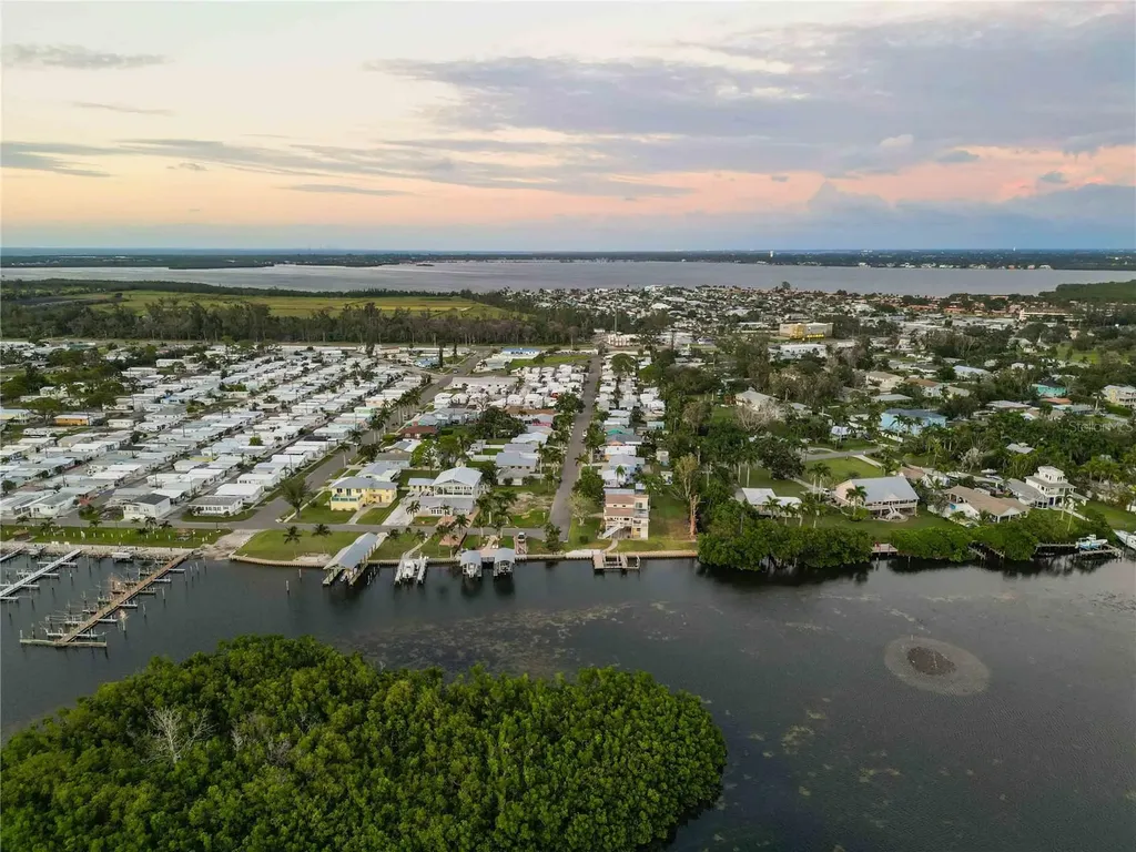 4603 103rd Street W Bradenton FL 34210
