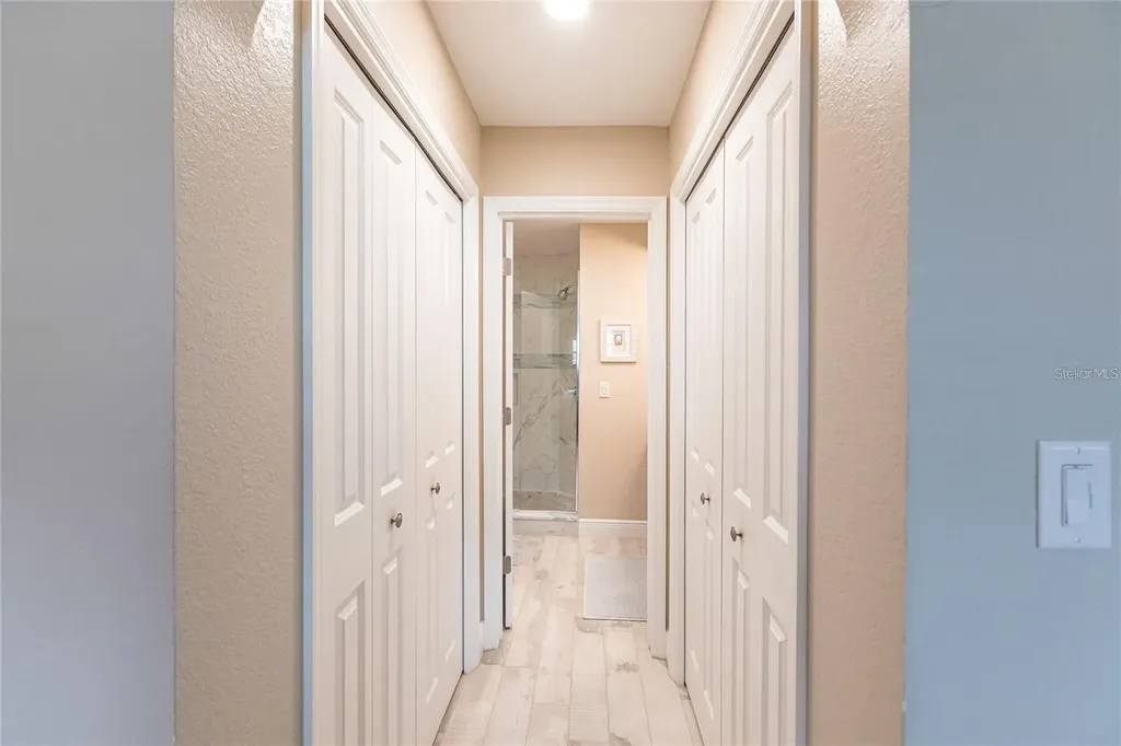 145 Avenida Messina Sarasota FL 34242