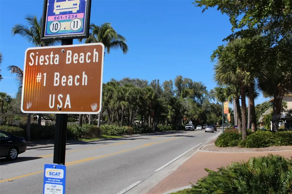 145 Avenida Messina Sarasota FL 34242