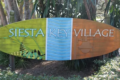 145 Avenida Messina Sarasota FL 34242