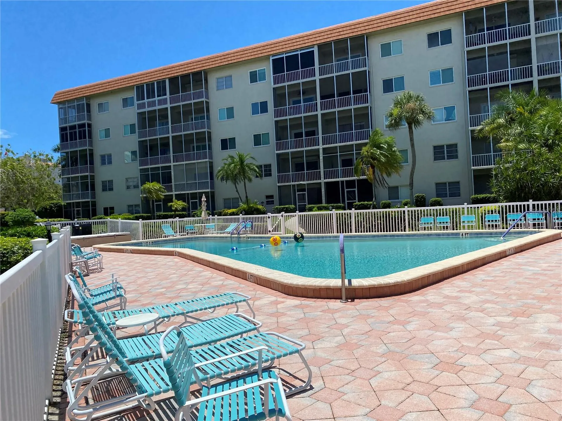 1600 1st Avenue W Bradenton FL 34205