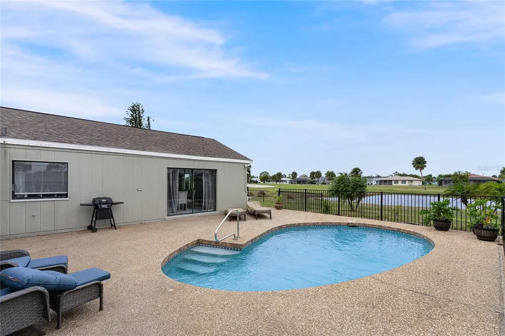 88 Oakland Hills Place Rotonda West FL 33947