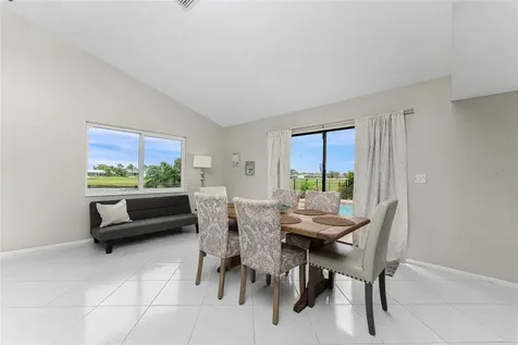 88 Oakland Hills Place Rotonda West FL 33947