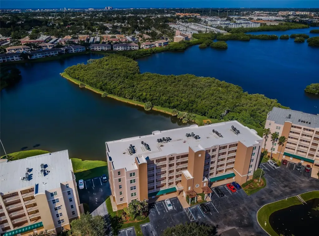 6450 Shoreline Drive St Petersburg FL 33708