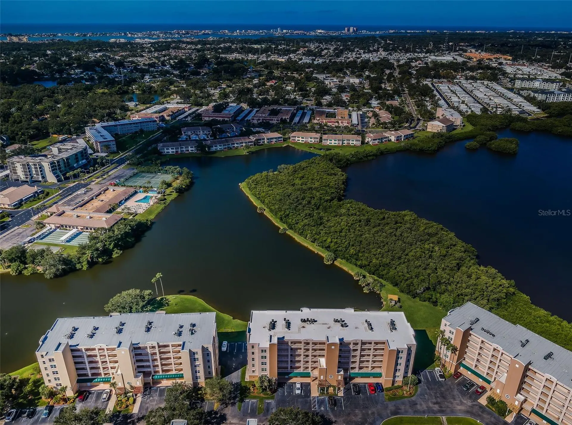 6450 Shoreline Drive St Petersburg FL 33708