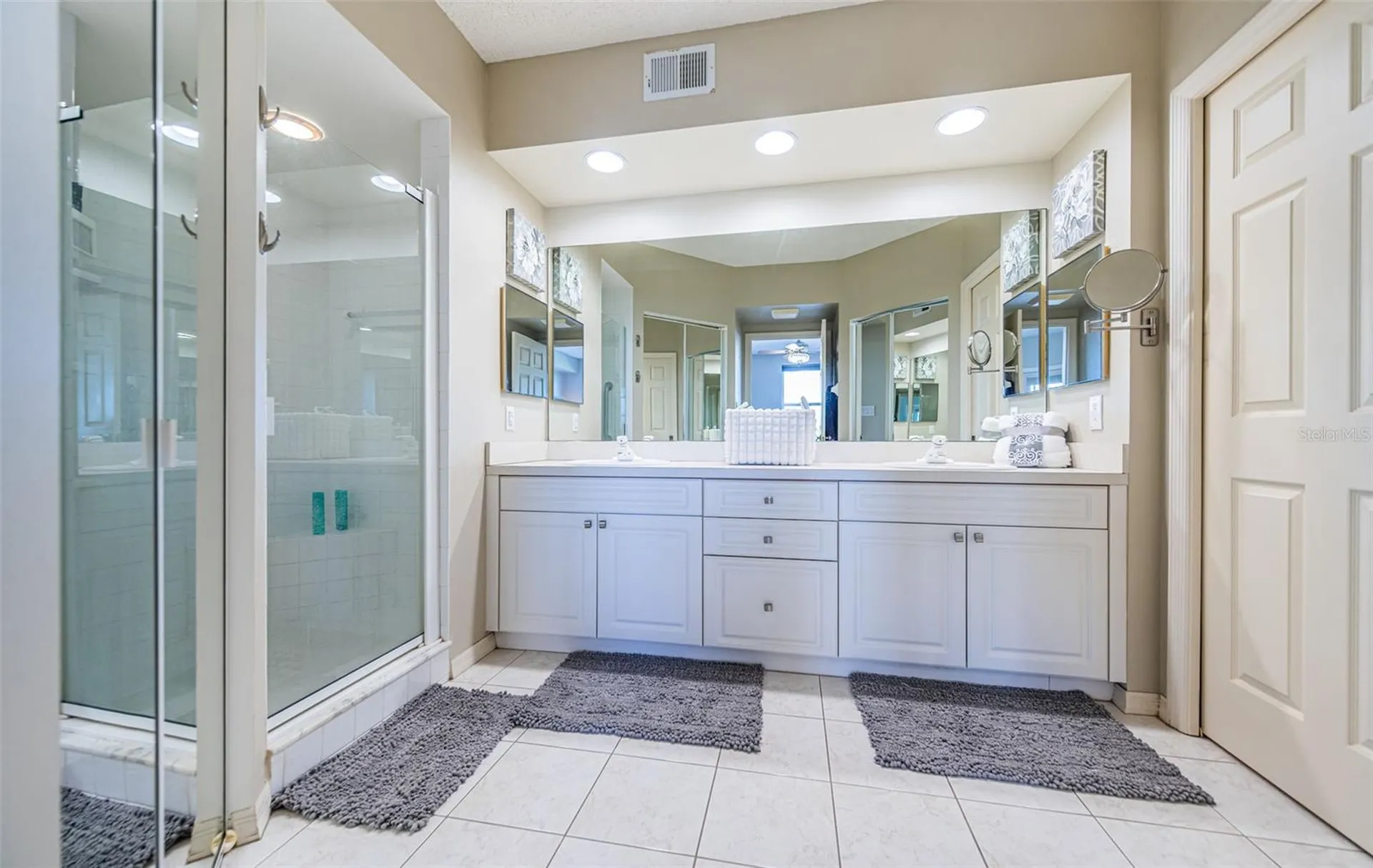 6450 Shoreline Drive St Petersburg FL 33708