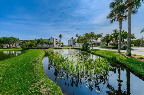 6450 Shoreline Drive St Petersburg FL 33708