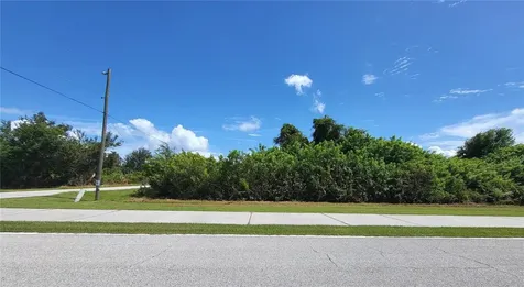 10044 Calumet Boulevard Port Charlotte FL 33981