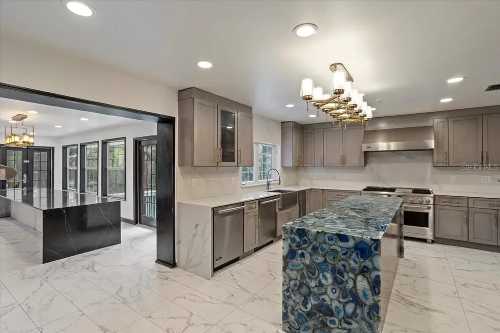 201 S Sweetwater Cove Boulevard Longwood FL 32779