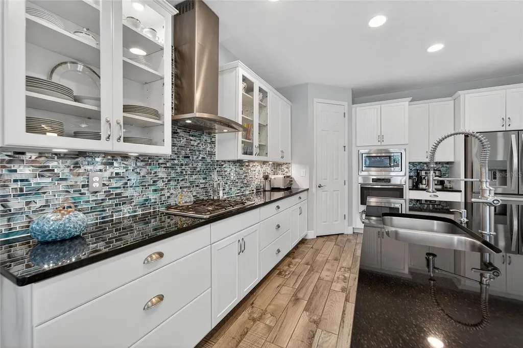 623 Winterside Drive Apollo Beach FL 33572