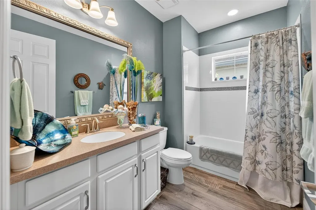 623 Winterside Drive Apollo Beach FL 33572