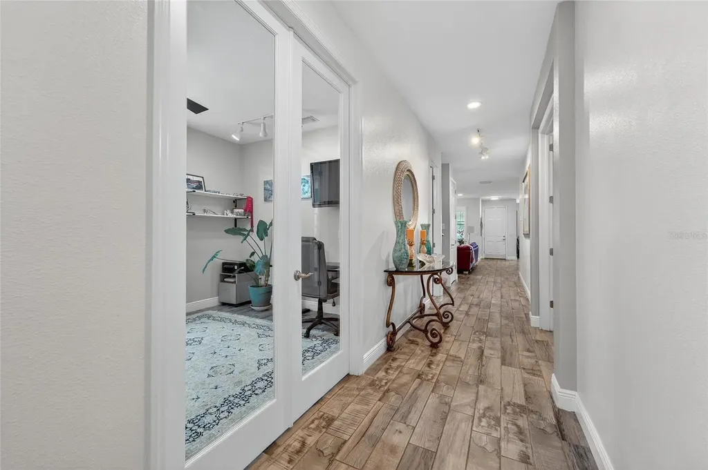 623 Winterside Drive Apollo Beach FL 33572