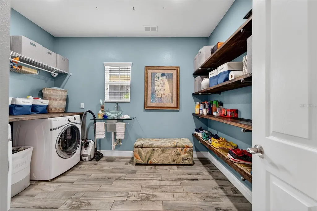 623 Winterside Drive Apollo Beach FL 33572