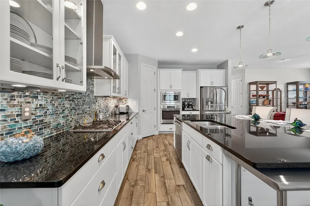 623 Winterside Drive Apollo Beach FL 33572