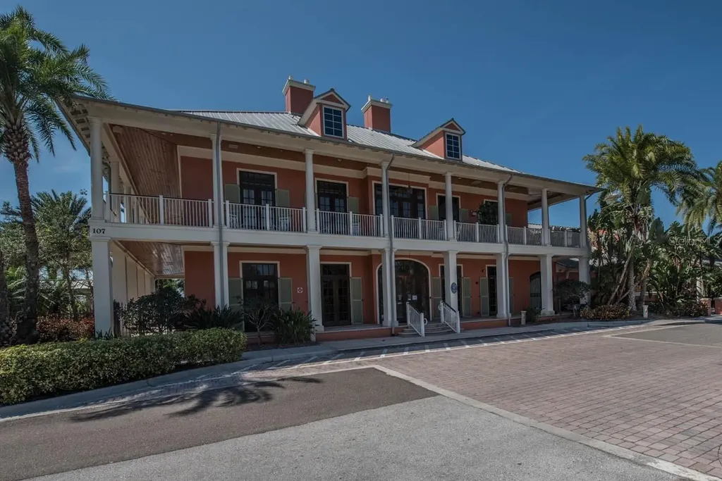 623 Winterside Drive Apollo Beach FL 33572