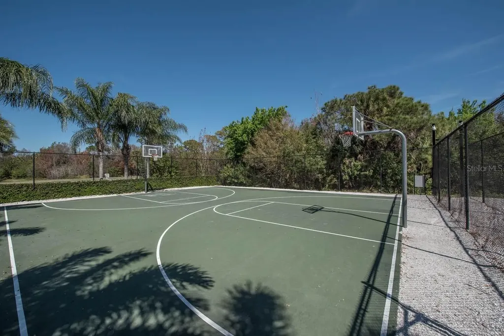 623 Winterside Drive Apollo Beach FL 33572