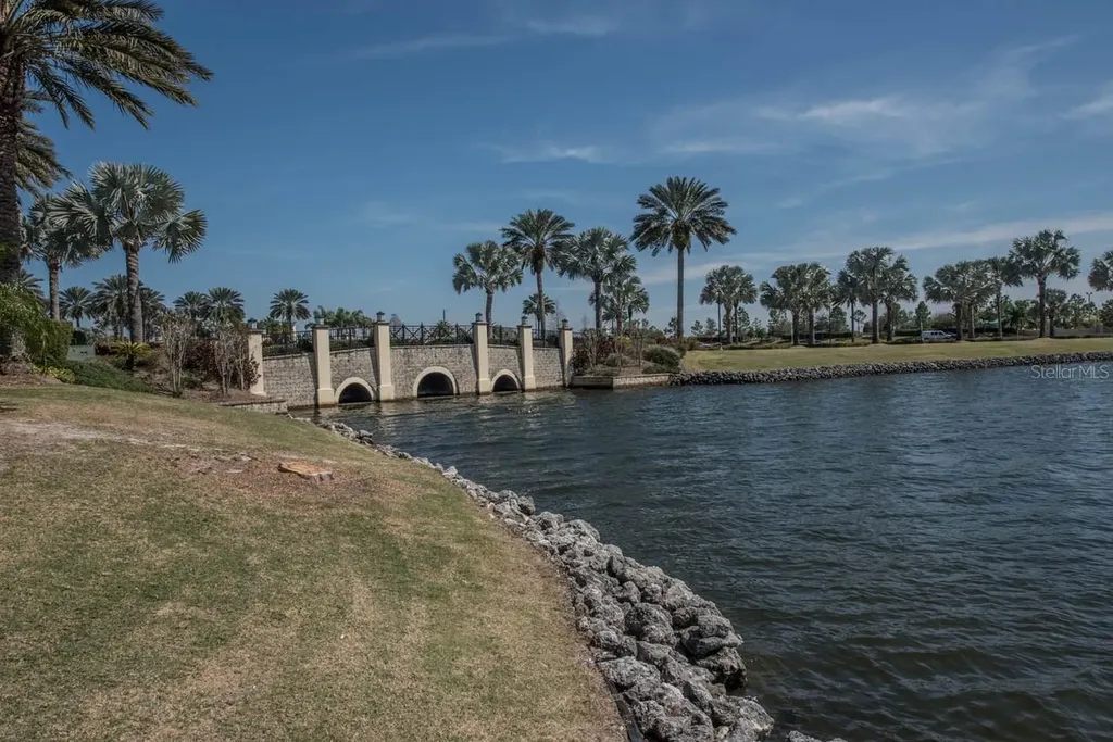 623 Winterside Drive Apollo Beach FL 33572