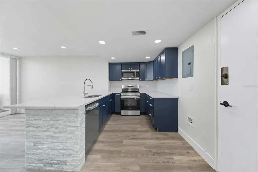 4015 Bayshore Boulevard Tampa FL 33611