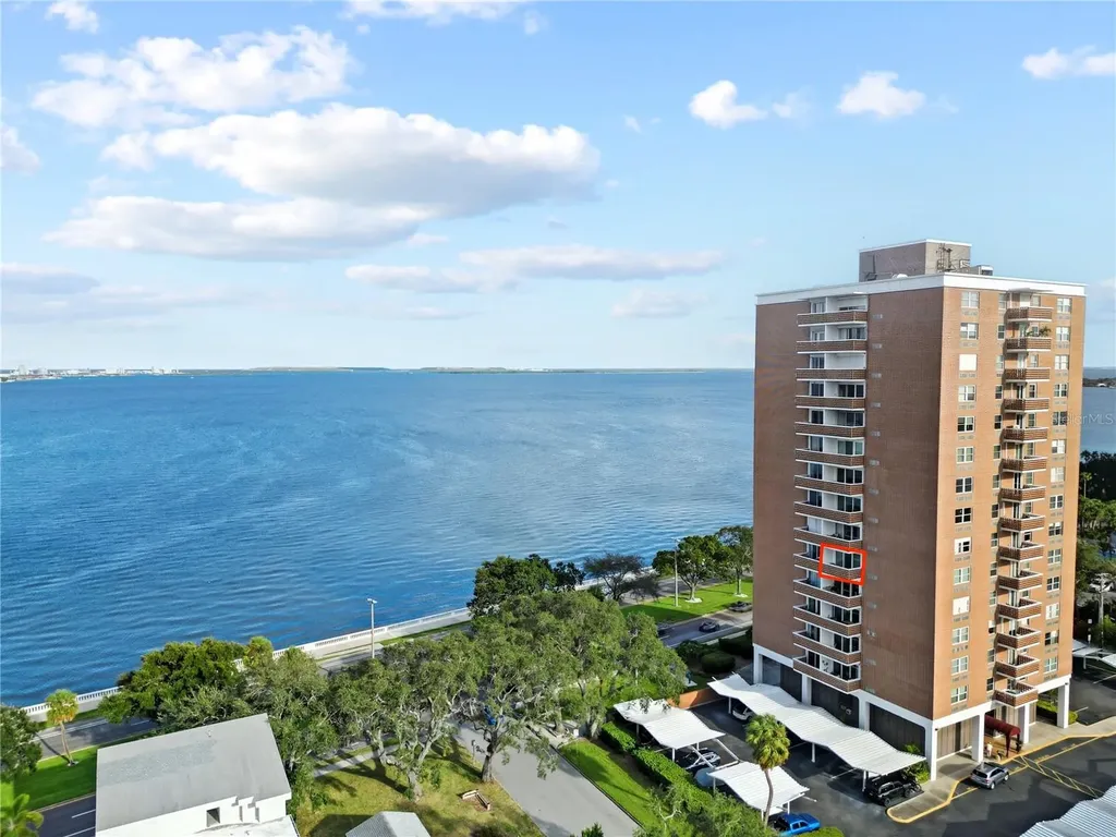 4015 Bayshore Boulevard Tampa FL 33611