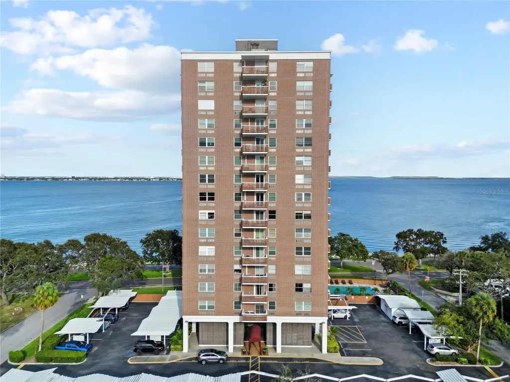 4015 Bayshore Boulevard Tampa FL 33611