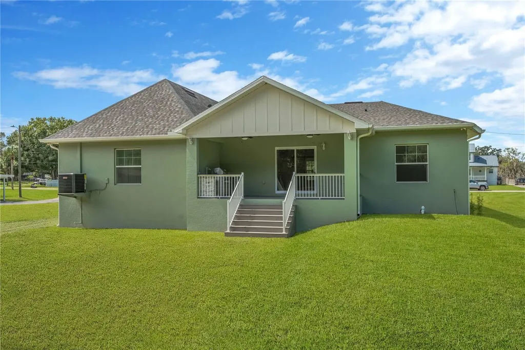 12484 Green Oak Lane Dade City FL 33525