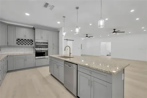 12484 Green Oak Lane Dade City FL 33525