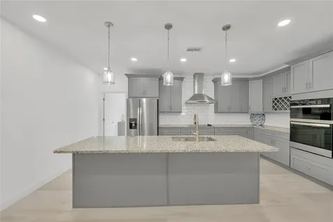 12484 Green Oak Lane Dade City FL 33525