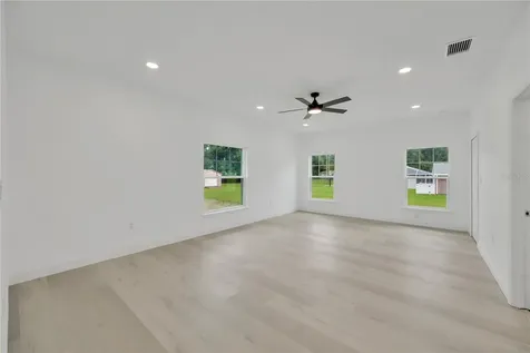 12484 Green Oak Lane Dade City FL 33525