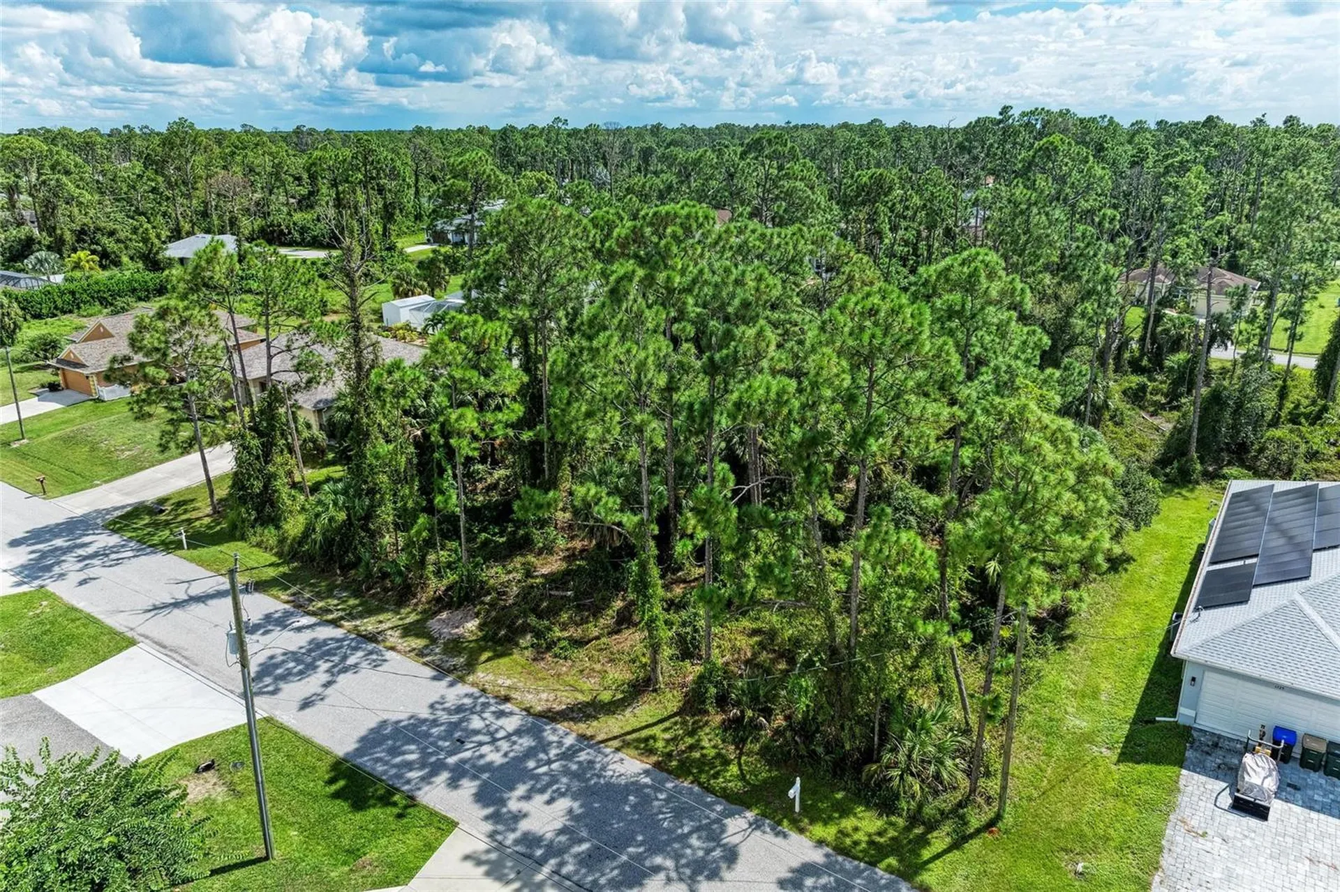 1139164804, 1139164805 Foxglove Avenue North Port FL 34288