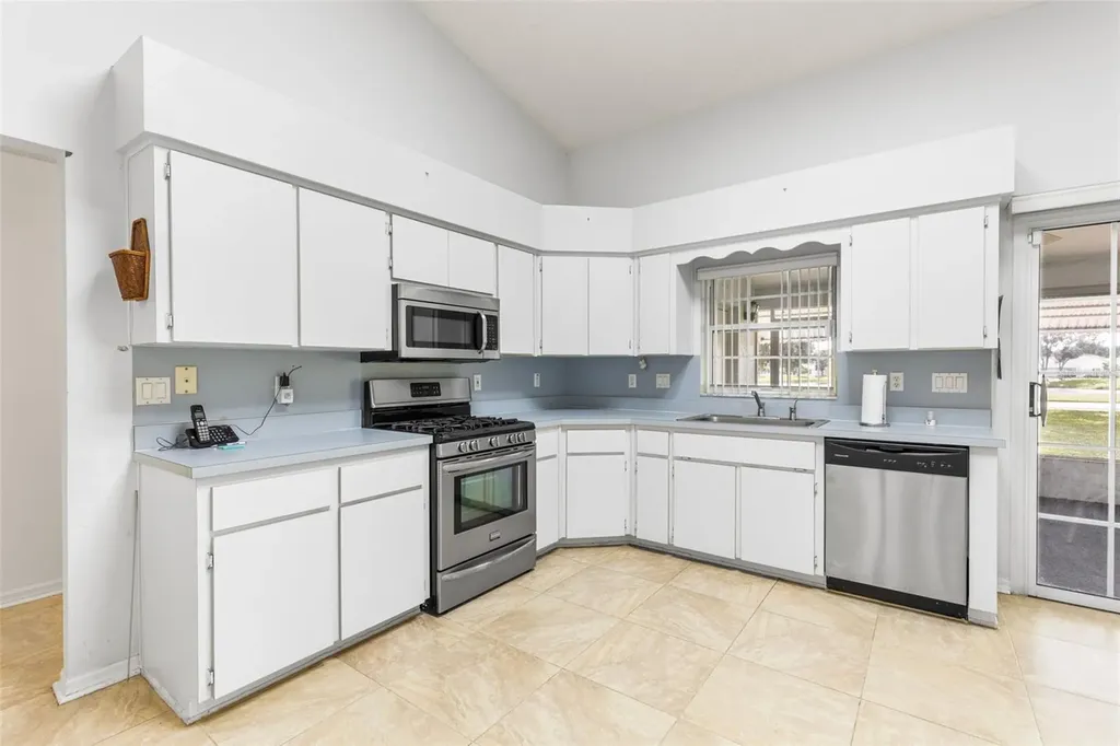 5606 Laver Street Leesburg FL 34748