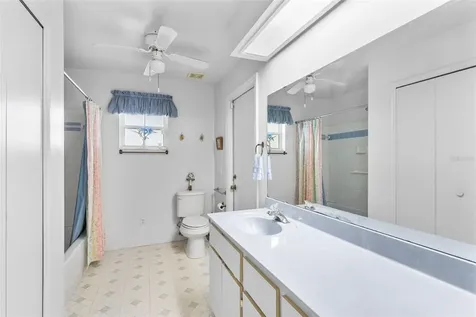 5606 Laver Street Leesburg FL 34748