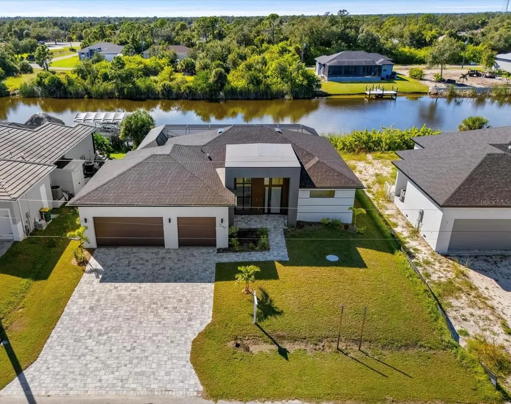 10123 Boylston Street Port Charlotte FL 33981