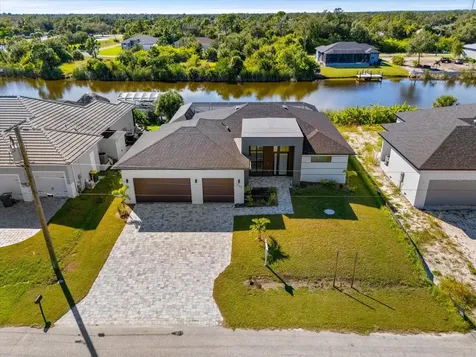 10123 Boylston Street Port Charlotte FL 33981
