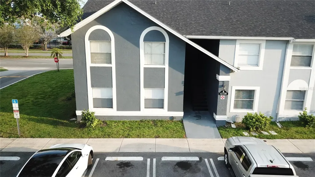 4136 Pershing Pointe Place Orlando FL 32822