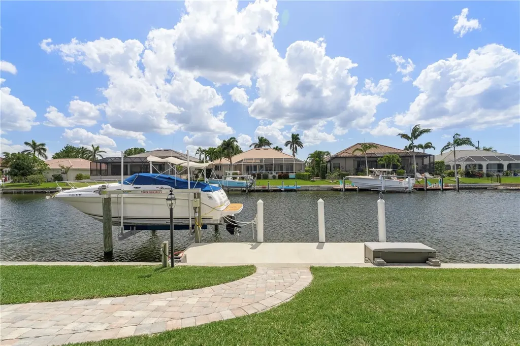 571 Port Bendres Drive Punta Gorda FL 33950
