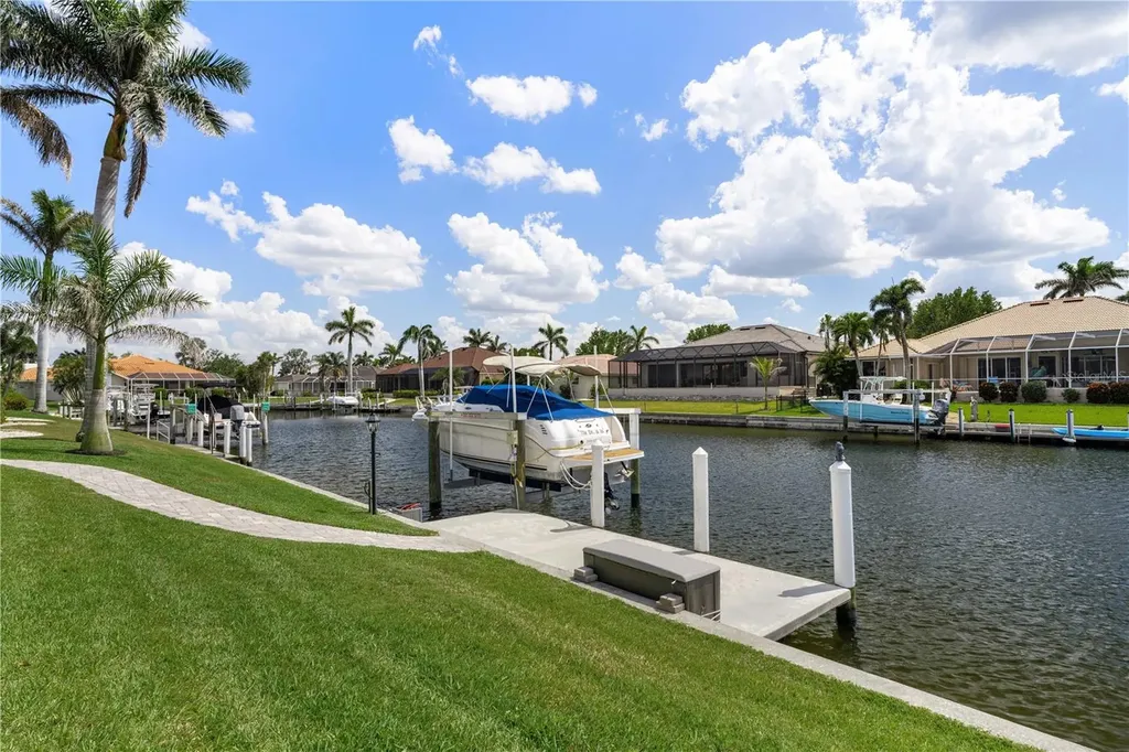 571 Port Bendres Drive Punta Gorda FL 33950